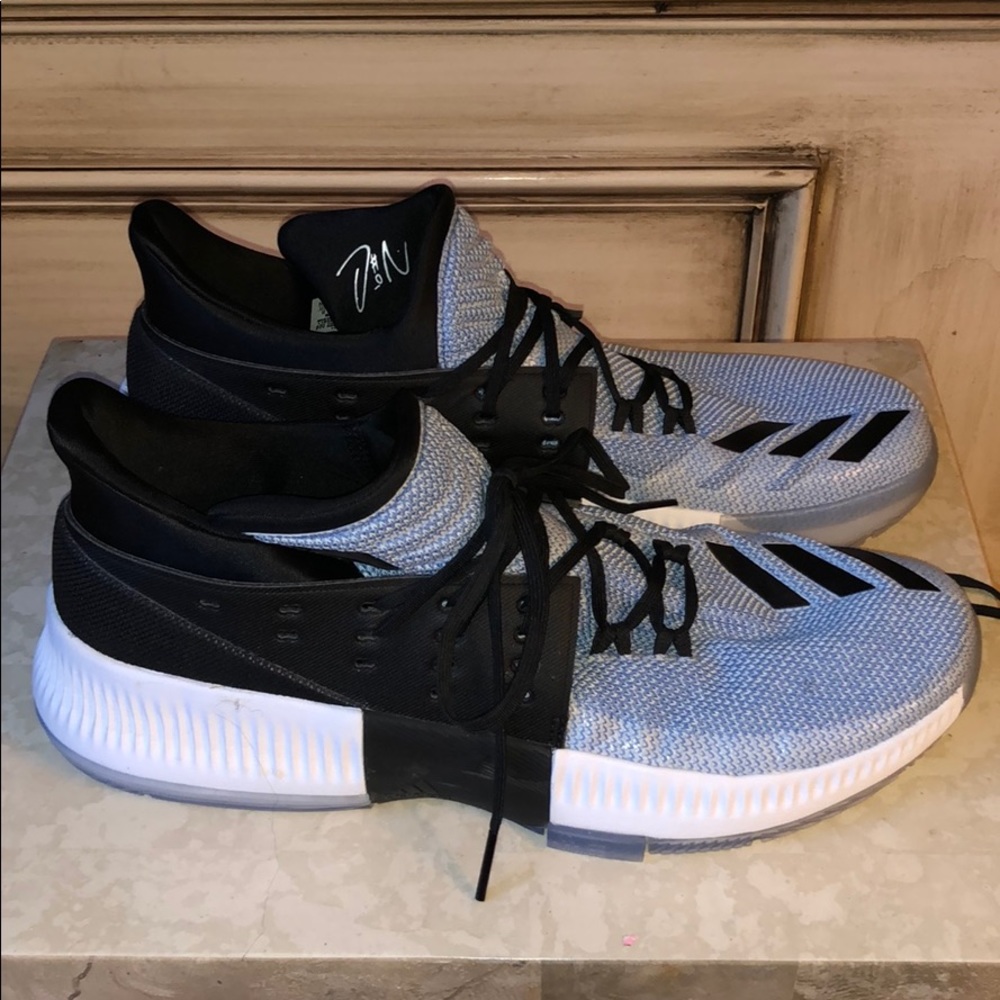Adidas Damian Lillard Dame 3